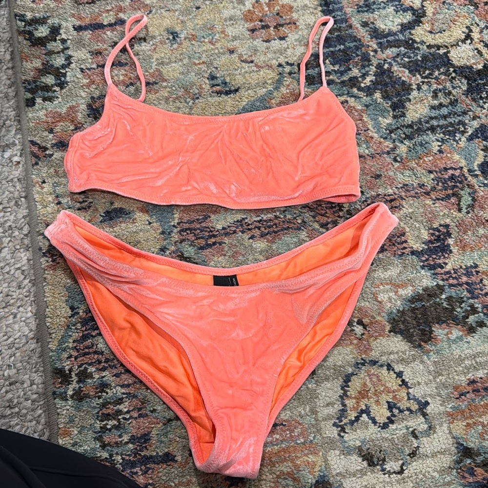 Coral Triangl Bikini